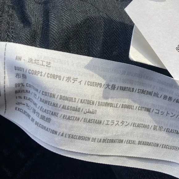 A&F Ultra High Rise The 90s Straight Leg Black Jeans Size 35 Plus Size 20 Short - Picture 6 of 13